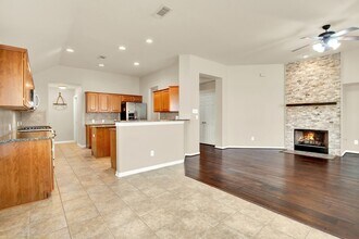9226 Fernwillow Dr in Spring, TX - Building Photo - Building Photo