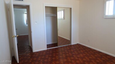 1222 E McLellan Blvd in Phoenix, AZ - Building Photo - Building Photo