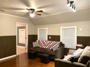 68 Eddy St, Unit 2 in North Attleborough, MA - Foto de edificio - Building Photo