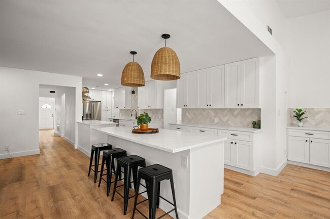 10100 Rocking Horse Rd in Austin, TX - Building Photo - Building Photo