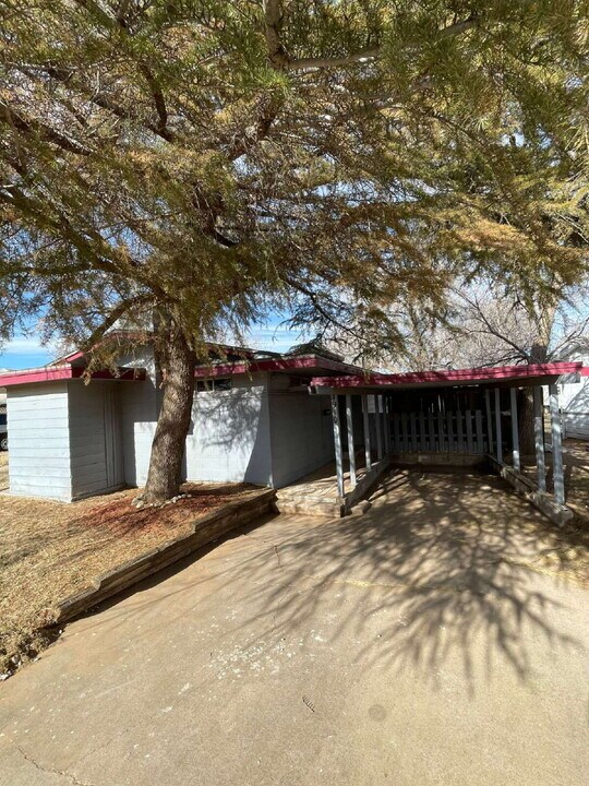 4910 38th St in Lubbock, TX - Building Photo