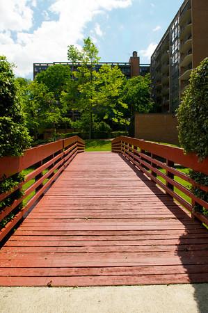 Brookside Terrace Apartments in Newton, NJ - Foto de edificio - Building Photo