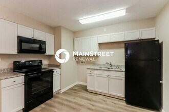 10926 Bristol Terrace in Kansas City, MO - Building Photo - Building Photo