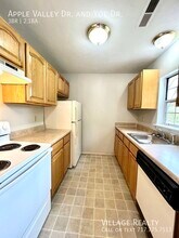 914 Apple Valley Dr in Red Lion, PA - Building Photo - Building Photo