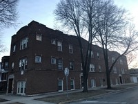 2402 S Clarence Ave in Berwyn, IL - Foto de edificio - Building Photo