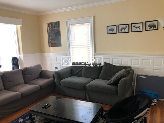 property at 7 Craigie Terrace