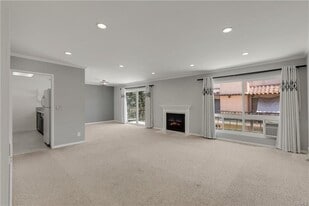 1127 E Del Mar Blvd in Pasadena, CA - Building Photo