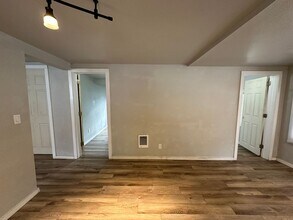 1010 E 8th St in The Dalles, OR - Building Photo - Building Photo