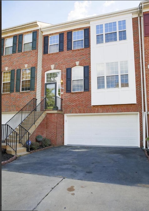 1731 Stuart Pointe Ln in Herndon, VA - Building Photo - Building Photo