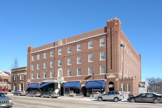 River Inn in Fergus Falls, MN - Building Photo - Building Photo