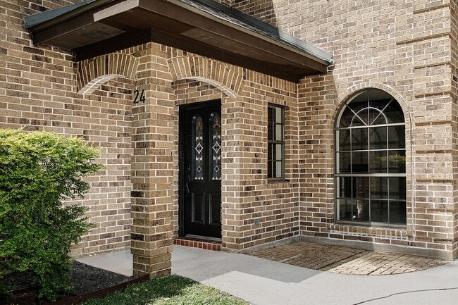 property at 24 Hornsilver Pl