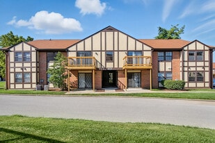 Devonshire Apartments in Louisville, KY - Building Photo