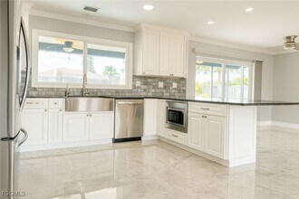 1452 SE 15th Terrace in Cape Coral, FL - Building Photo - Building Photo