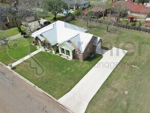 5605 E Pecan Dr in Donna, TX - Building Photo - Building Photo