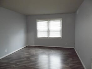 1023 N Broadway in Lexington, KY - Building Photo - Building Photo