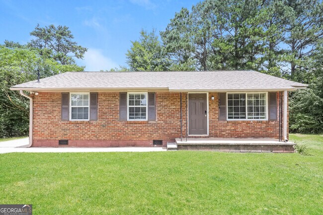 8904 Channing Dr in Jonesboro, GA - Building Photo - Building Photo