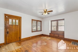 130 S Charles St in Wichita, KS - Foto de edificio - Building Photo