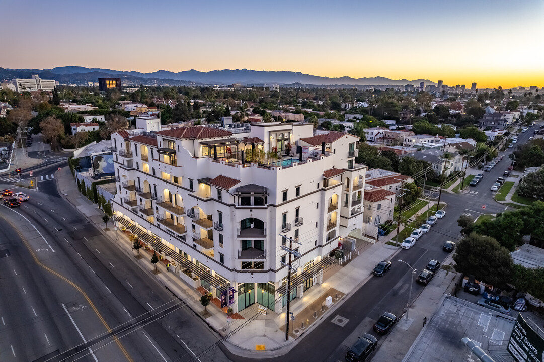 RBM LaBrea & 12th Apartments in Los Angeles, CA - Foto de edificio