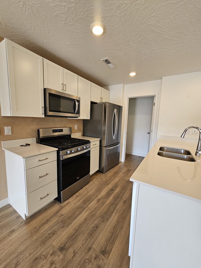 3320 E Elkhorn Ln in Washington, UT - Building Photo - Building Photo