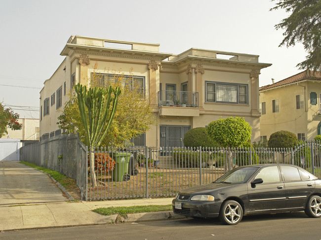 1332 S Van Ness Ave in Los Angeles, CA - Building Photo - Building Photo