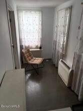 4 Pleasant St in Adams, MA - Building Photo - Building Photo