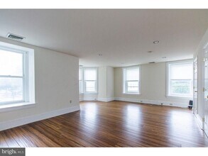 4415 Manayunk Ave in Philadelphia, PA - Building Photo - Building Photo