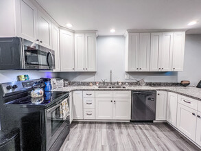 12 Hokie Ln in Stuarts Draft, VA - Building Photo - Building Photo
