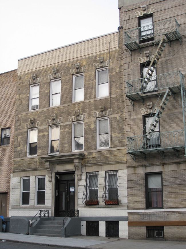 166 Rogers Ave in Brooklyn, NY - Building Photo - Building Photo