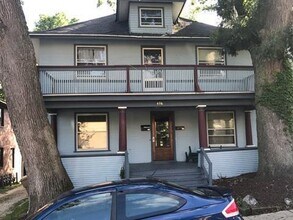 416 Castle Pl in Madison, WI - Building Photo - Building Photo
