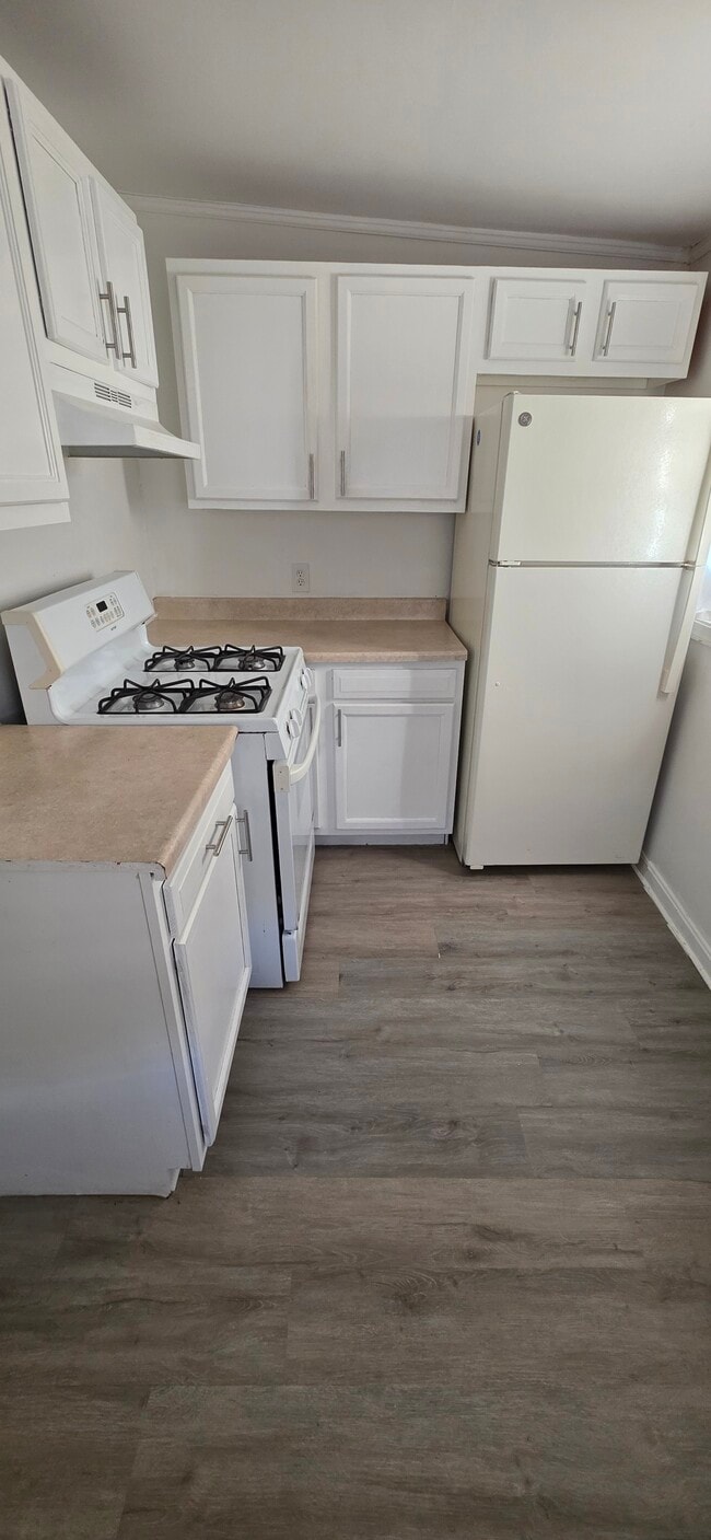 2136 N Fulton Ave in Baltimore, MD - Building Photo - Building Photo