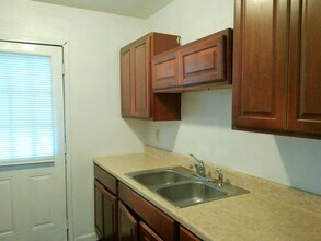 4326 Vestal St in Corpus Christi, TX - Building Photo - Building Photo