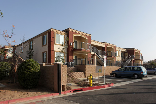 Hemlock Family Apartments South in Moreno Valley, CA - Building Photo - Building Photo