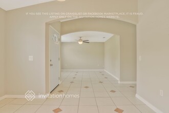 207 Dogfish Ln in Poinciana, FL - Foto de edificio - Building Photo