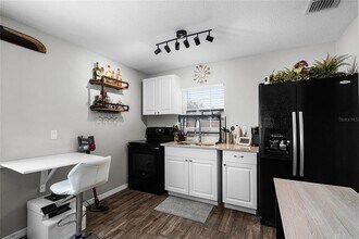 1911 Canton St in Orlando, FL - Building Photo - Building Photo
