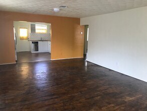 2435 McKinley St in Hollywood, FL - Building Photo - Building Photo