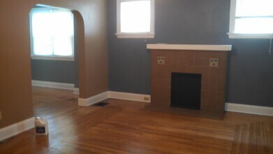 2306 Moerlein Ave in Cincinnati, OH - Building Photo - Building Photo