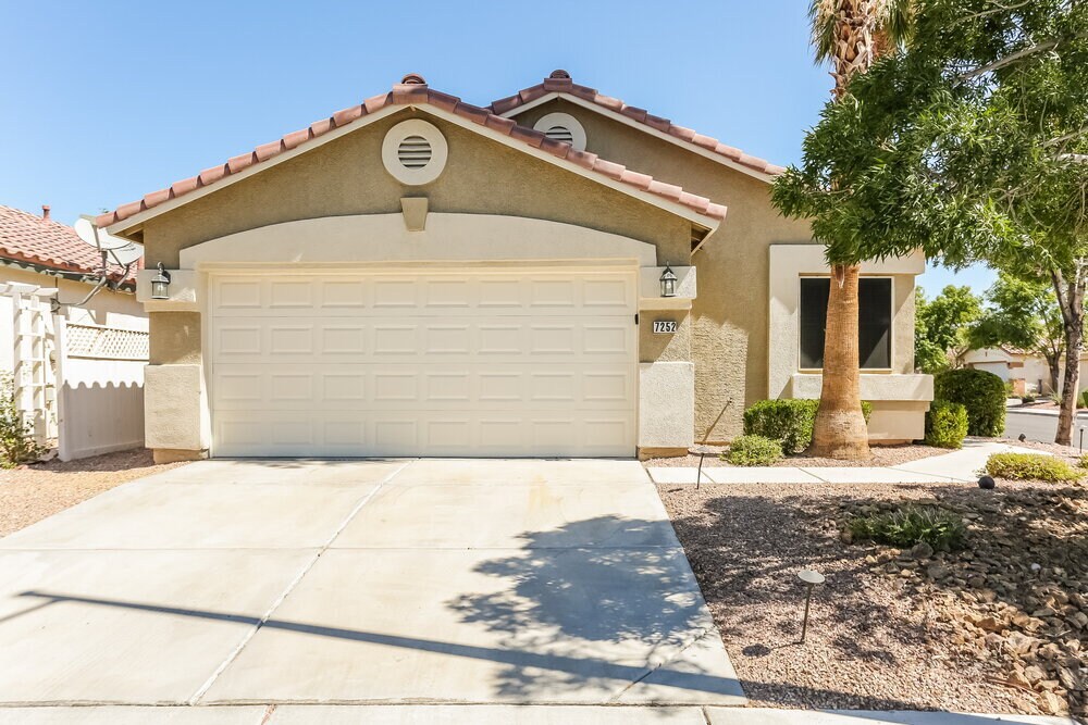 7252 Gold Find Ct in Las Vegas, NV - Building Photo