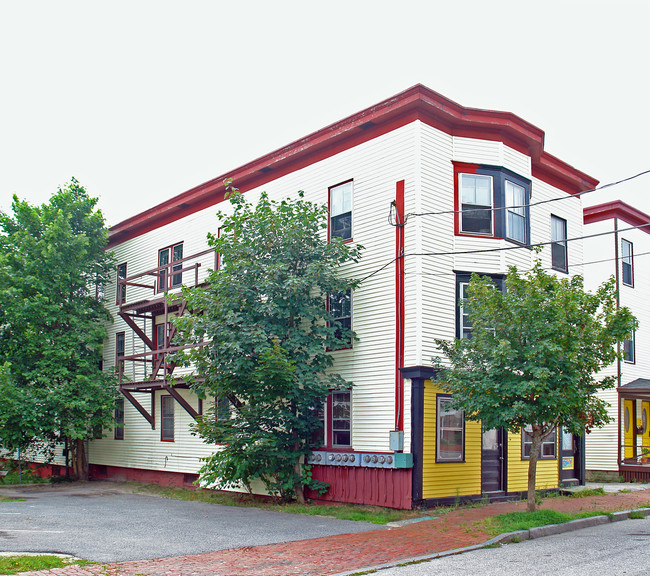 8 Salem St in Portland, ME - Building Photo - Building Photo