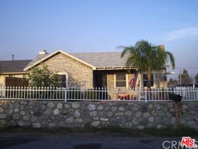 property at 950 N Allen St