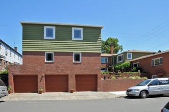 1800 Place Apartments in Portland, OR - Building Photo - Building Photo