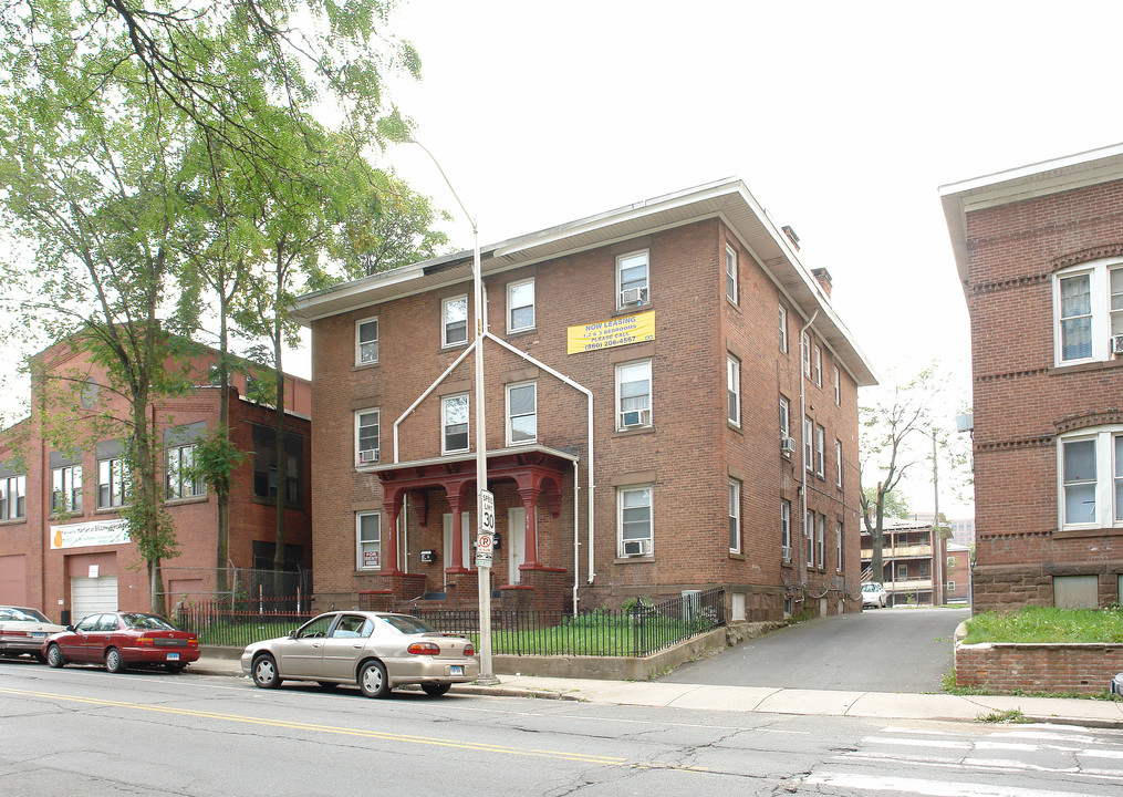 479-383 Broad St in Hartford, CT - Building Photo