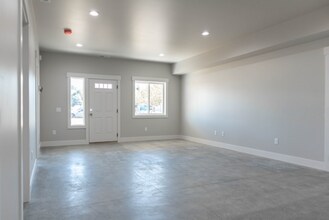 1765 Grant Rd in East Wenatchee, WA - Building Photo - Building Photo