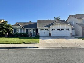 28937 Biarritz Ct in Menifee, CA - Building Photo