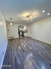 1342 E Hillcrest Dr in Thousand Oaks, CA - Building Photo - Building Photo