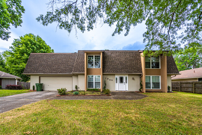 1905 Waxleaf Green SE in Huntsville, AL - Building Photo - Building Photo