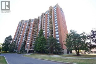 50 Mississauga Vly Blvd in Mississauga, ON - Building Photo