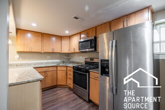 2118 N Avers Ave in Chicago, IL - Building Photo - Building Photo