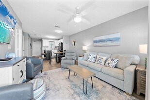 400 Plantation Rd in Gulf Shores, AL - Building Photo