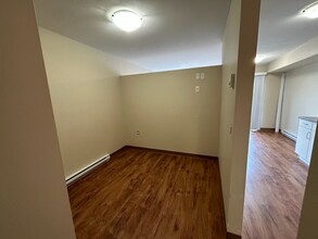 Silvercrest Suites in Kamloops, BC - Building Photo - Building Photo