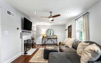 6666 Barrett Rd in Falls Church, VA - Building Photo - Building Photo